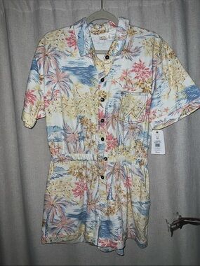 Billabong/wrangler romper size large nwt